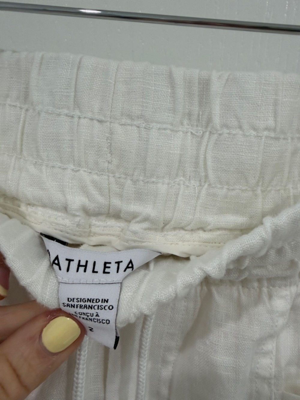 Athleta Cabo 100% lien 4” short NWT size 2 resort wear beach vacation - Picture 7 of 8